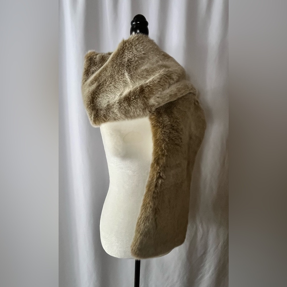 Banana Republic Tan Faux Fur Collar
